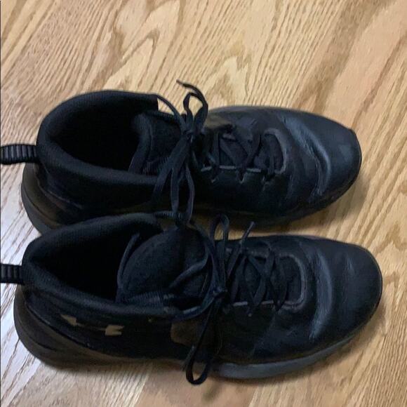 UNDER ARMOUR MENS‎ BLACK SNEAKERS SIZE 9 1/2 - Picture 2 of 7